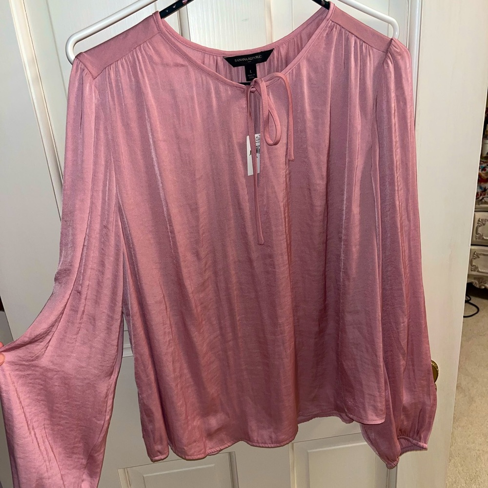 BLUSH PINK WOMENS BLOUSE UNWORN, L